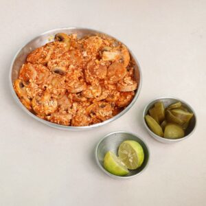 املت قارچ و سوسیس